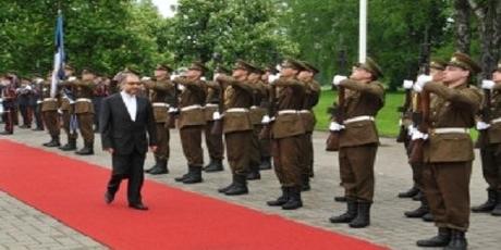 L'ambasciatore iraniano ad Helsinki Seyed Rasoul Mousavi. L'Ambasciatore è un acceso sostenitore di Bashar al Assad