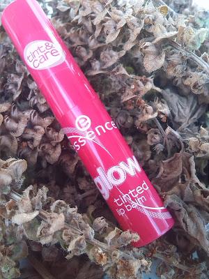 NEW ESSENCE Glow Tinted Lip Balm (swatch and review)