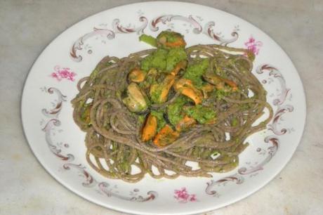 ricetta spaghetti grano saraceno cozze broccoli