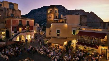 La famosa piazzetta di Capri.