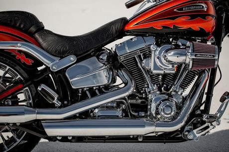 Harley-Davidson FXSBE CVO Breakout 2014