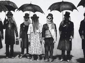 società singolarmente mascherata Laurie Lipton