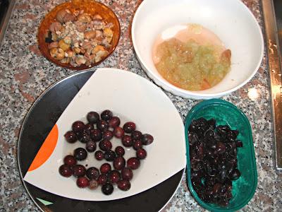 Finti brownies alla castagna e uva fragola (veggie style & sugar free)
