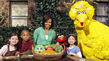 Fotografia di Michelle Obama insieme ai Muppets