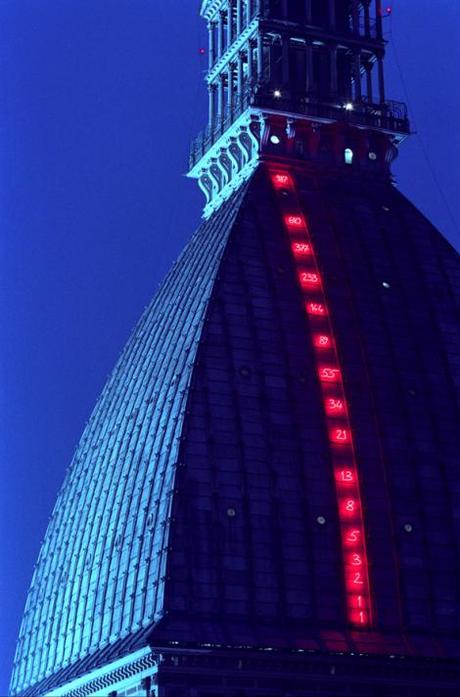 13 - Il volo dei numeri di Mario MERZ alla Mole Antonelliana