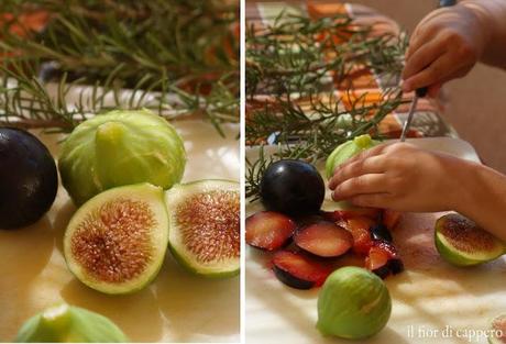 Crumble di fichi, susine e rosmarino ... a 4 mani!