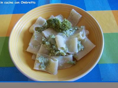 Calamarata Pasta Vera con panna e broccoli