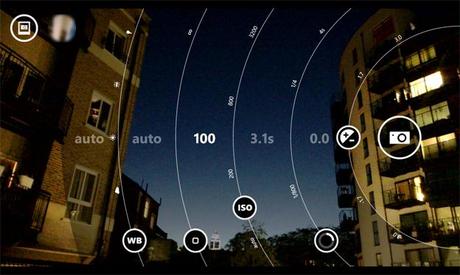 Guida Come fotografare i fuochi d'artificio con il Nokia Lumia PureView e Nokia Camera