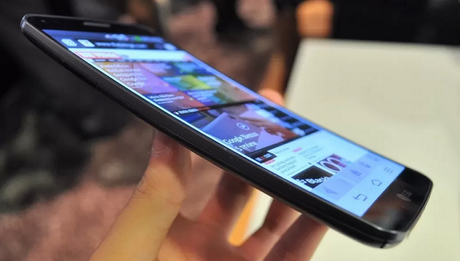 lg g flex1 Così si autoripara lLg G Flex in caso di graffi | Video