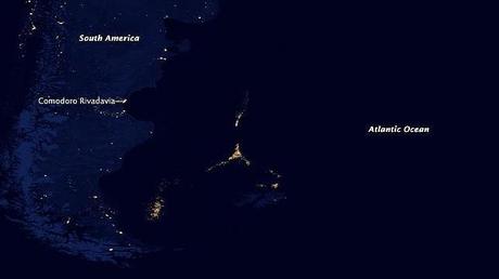 La NASA risolve il mistero della città luminosa tra l'Argentina e le isole Falklands