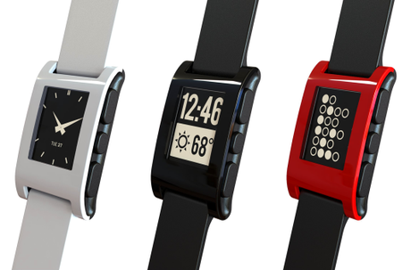 pebble ispazio 530x350 Smartwatch Pebble: in arrivo un aggiornamento per la piena compatibilità con iOS 7