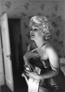 Chanel risuscita Marilyn Monroe per per la nuova campagna di Chanel N°5 / Chanel resurrects Marilyn Monroe for new Chanel No. 5 campaign