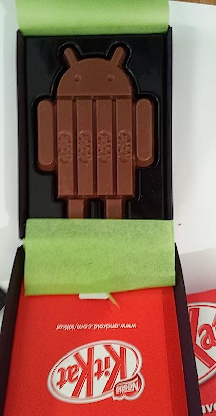 Blogger Marketing: Android 4.4 KitKat Unboxing. Ma è quello di cioccolato :-)