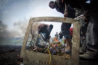 Agbogbloshie, la discarica e-waste dell'orrore