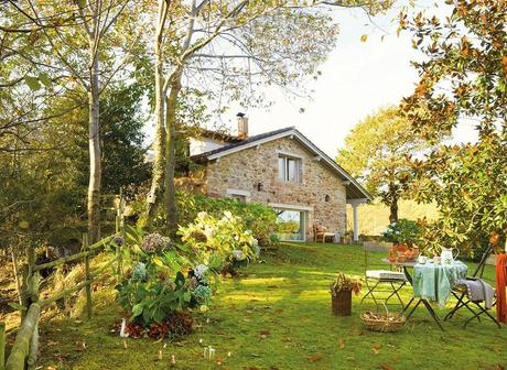 El-Mueble-Una-casa-de-cuento-en-medio-del-bosque-1