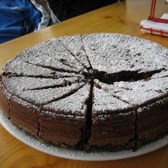 torta-di-nocciole-e-cioccolato-senza-glutine