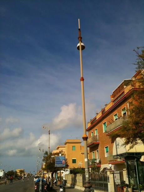 Pedonalizzazioni del Lungomare di Ostia? Bellissimo, però... Tante foto di degrado