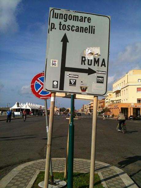 Pedonalizzazioni del Lungomare di Ostia? Bellissimo, però... Tante foto di degrado