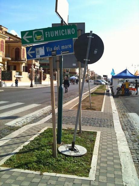 Pedonalizzazioni del Lungomare di Ostia? Bellissimo, però... Tante foto di degrado