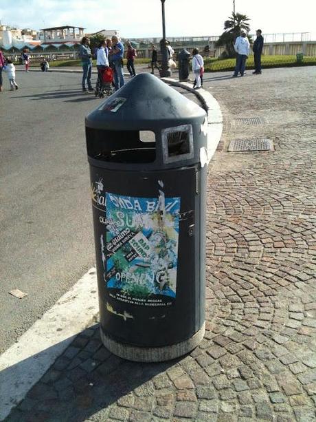 Pedonalizzazioni del Lungomare di Ostia? Bellissimo, però... Tante foto di degrado