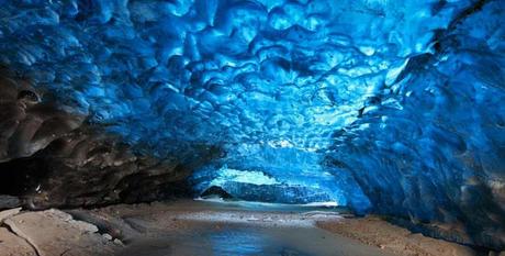 inspiration-blue-ice-caves-iceland