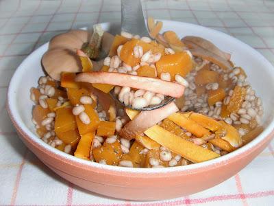 Orzo a tutta zucca con aceto balsamico e pepe verde