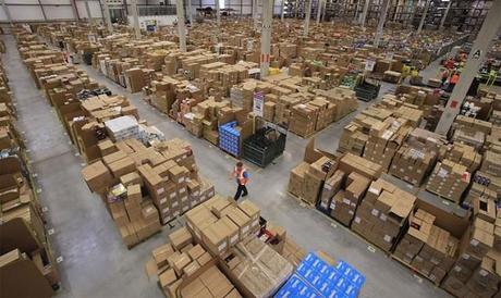 Inside-Amazon-Warehouse-640x382