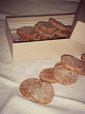 Biscotti light alla farina integrale e prugne secche