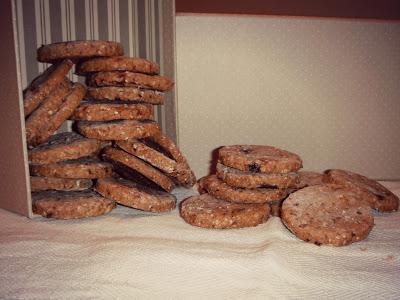 Biscotti light alla farina integrale e prugne secche