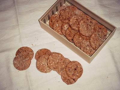 Biscotti light alla farina integrale e prugne secche