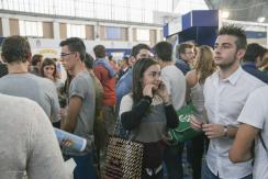 Bari/ Stand della Difesa al Salone dello Studente. Breve interviste con i referenti dei corner della Difesa e Reportage Fotografico