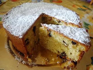 TORTA LEGGERA ALLO YOGURT E FRUTTI DI BOSCO