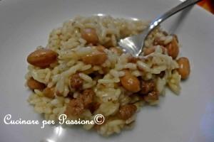 risotto con i fagioli e la salsiccia