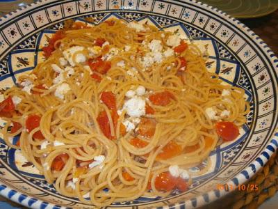 Spaghetti con Pomodorini e Feta