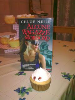 Action VS Love: Alcune ragazze mordono di Chloe Neill