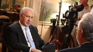 Netanyahu stoppa 20mila nuovi alloggi Il premier israeliano Netanyahu ha bloccato la costruzione di 20mila nuovi alloggi dopo le proteste di Abu Mazen e degli Stati Uniti.
