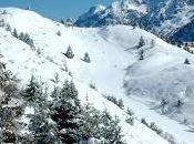 Sciare Passo Tonale Sulla pista nera Paradiso sulla direttissima Presena-Tonale-Pontedilegno