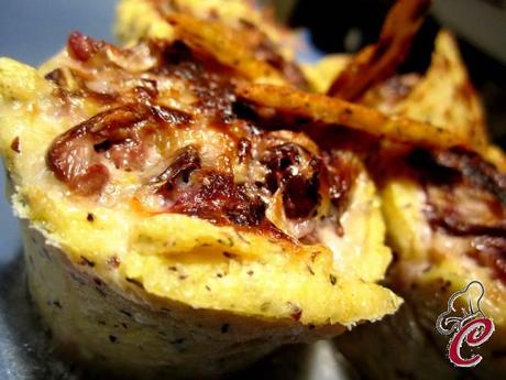 Bicchierini di polenta aromatizzata ripieni di fondente al radicchio: il piatto che dà forza e scalda il cuore