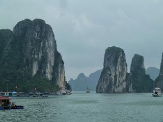 Vietnam: Halong Bay