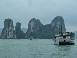 Vietnam: Halong Bay