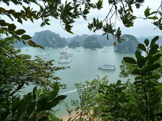 Vietnam: Halong Bay