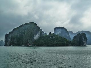 Vietnam: Halong Bay