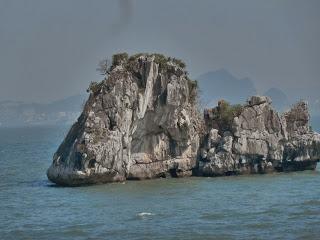 Vietnam: Halong Bay