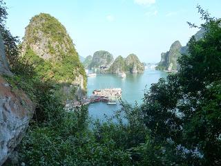 Vietnam: Halong Bay