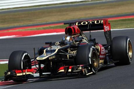 Davide-Valsecchi-Lotus_test_silverstone_2013 (1)