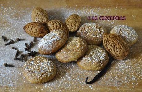 mandorle, limone, vaniglia, chiodi di garofano, noce moscata, almonds, lemon, vanilla, cloves, nutmeg, biscotti, cookies, teatime, ora del te