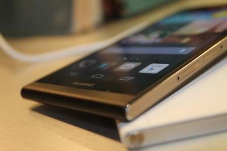 Huawei-Ascend-P6-Nero-HDblog-15-520x346