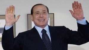 Berlusconi dal palco del Pdl rilancia formalmente la nuova Forza Italia. Piccolo malore per l'ex premier. 