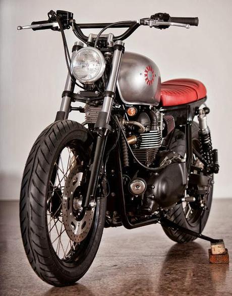 Triumph Bonneville by Kiddo Motors