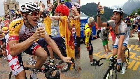 Adam Hansen e John Degenkolb brindano con la birra dell'Alpe d'Huez © Collage da Twitter